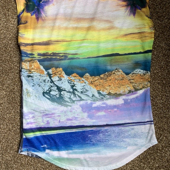 Express Summer Scene T-shirt - Picture 7 of 8